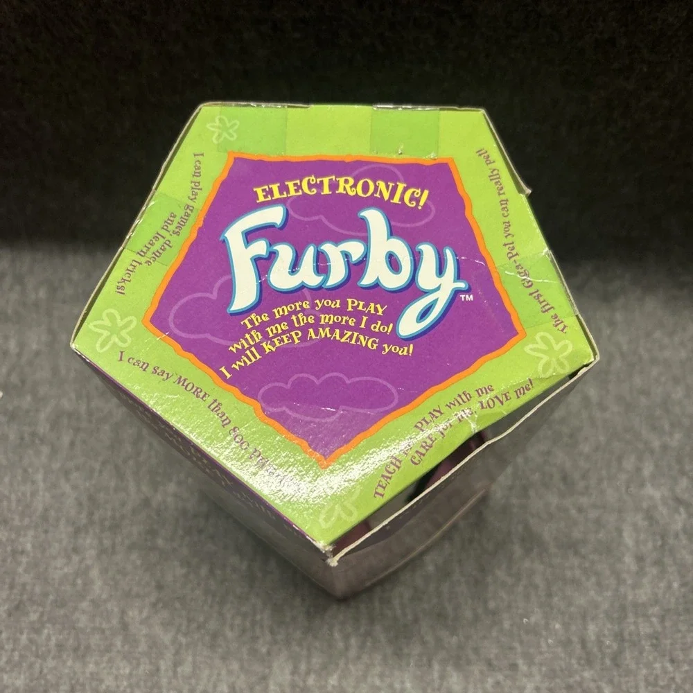 Vintage Black & White Furby 1998 Tiger Electronics New‎ Sealed In Box #70-800